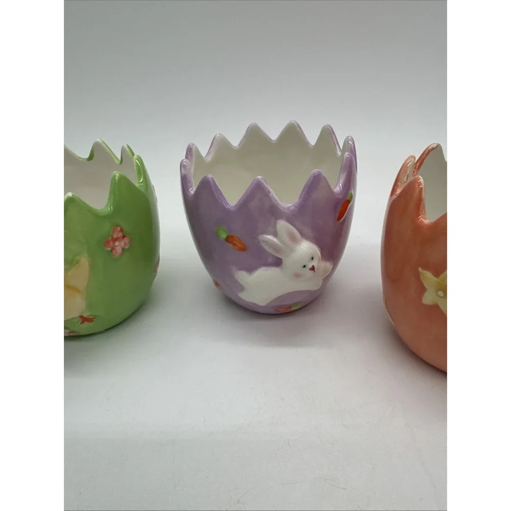 Set of 4 Ceramic Easter Bunny Cracked Egg Bowls Candy Dishes
